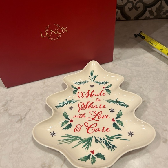 NIB- NEW IN BOX- LENOX “GIVING TREE” PLATE-LARGE - Picture 10 of 12